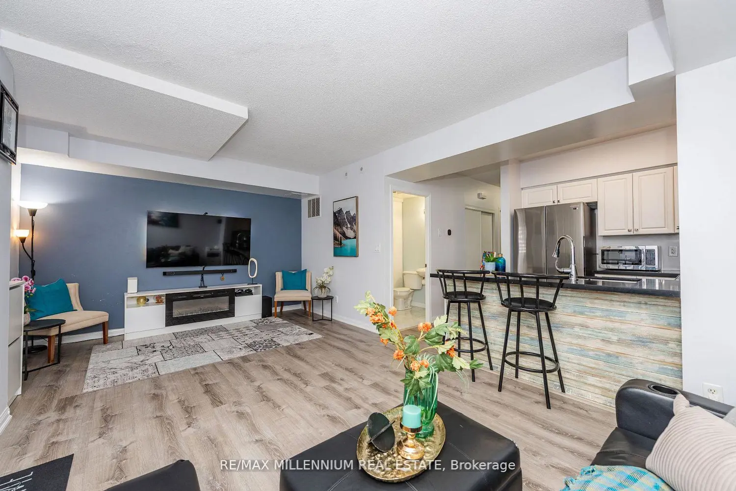 Additional image 9 of 3045 Finch Avenue 1034
