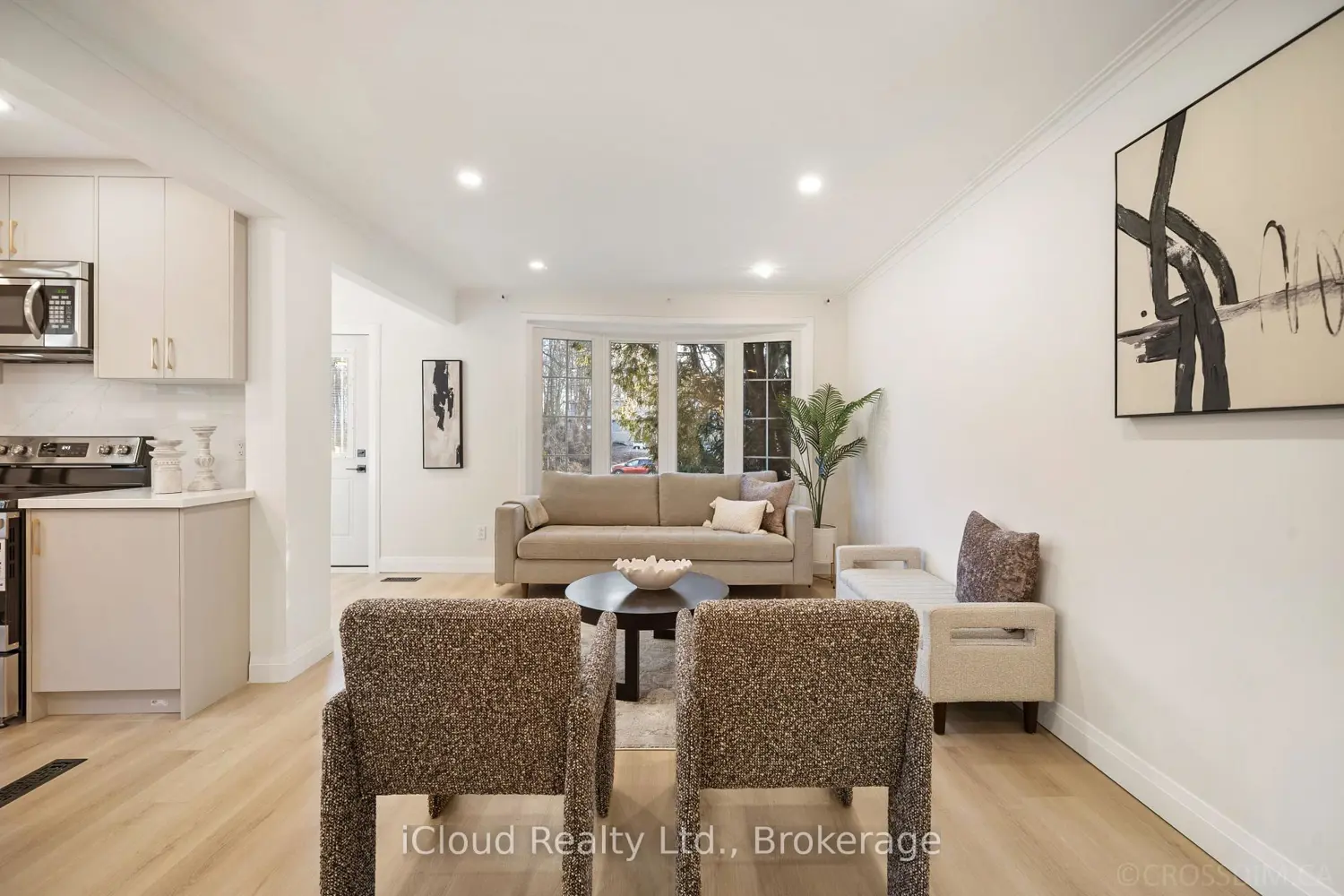 Additional image 4 of 107 Bayview Parkway