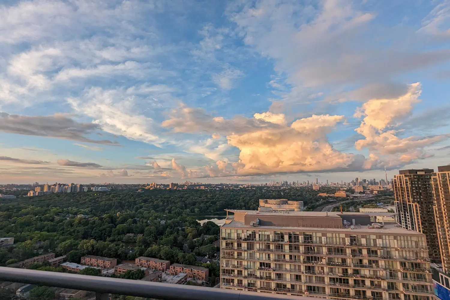 Additional image 10 of 105 The Queensway 3513