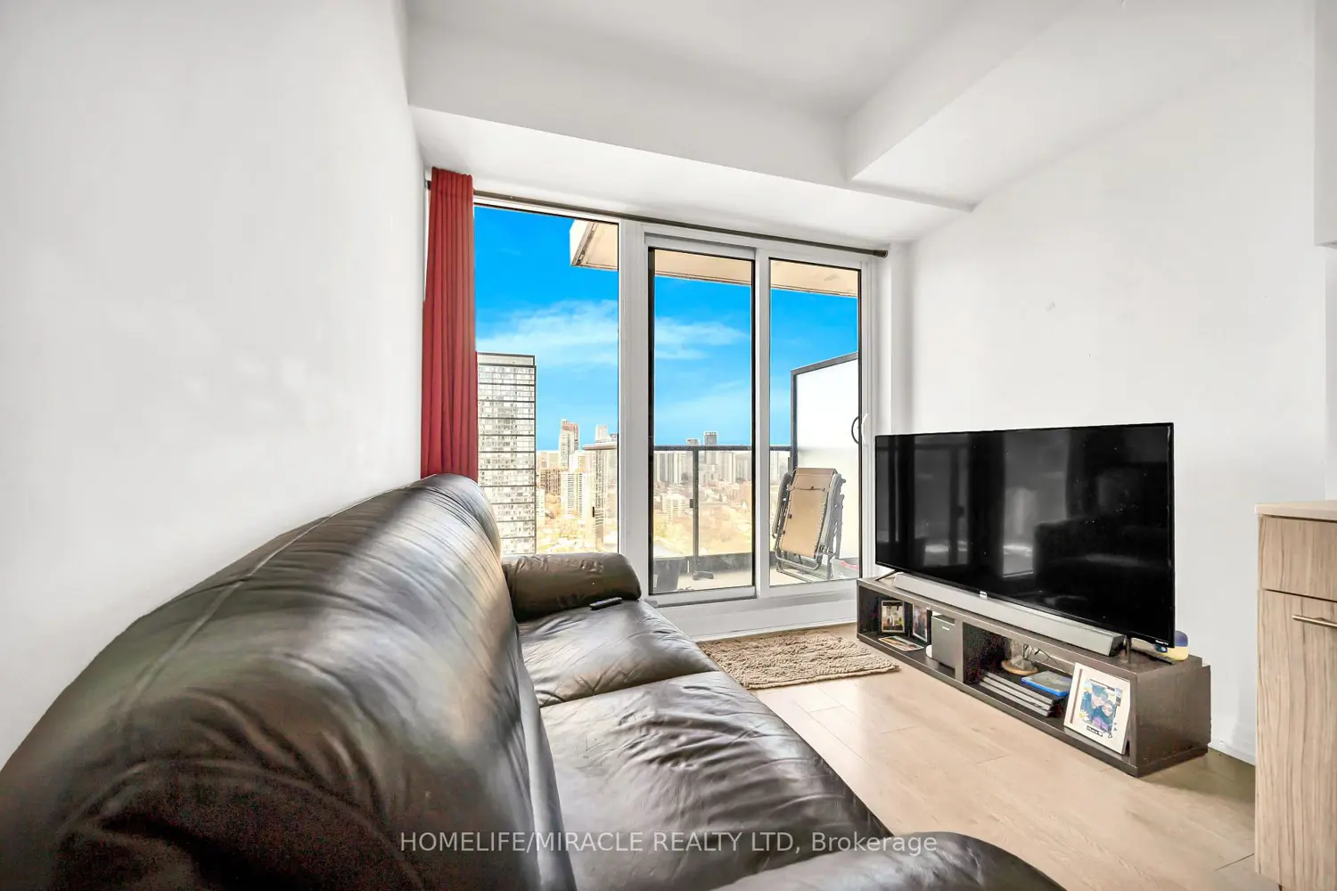 Additional image 13 of 251 Jarvis Street 3512