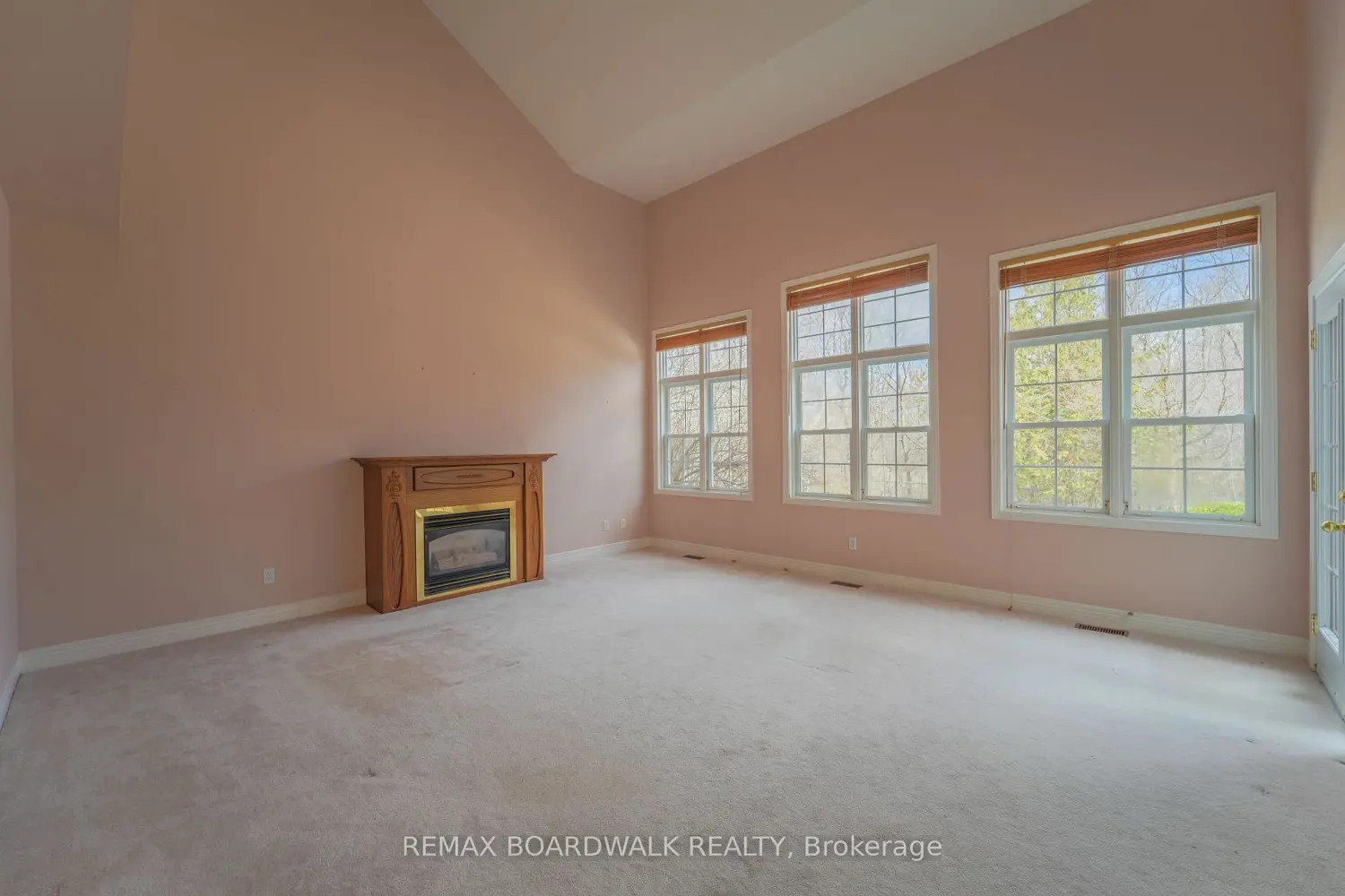 Additional image 7 of 57 Mattawa Crescent