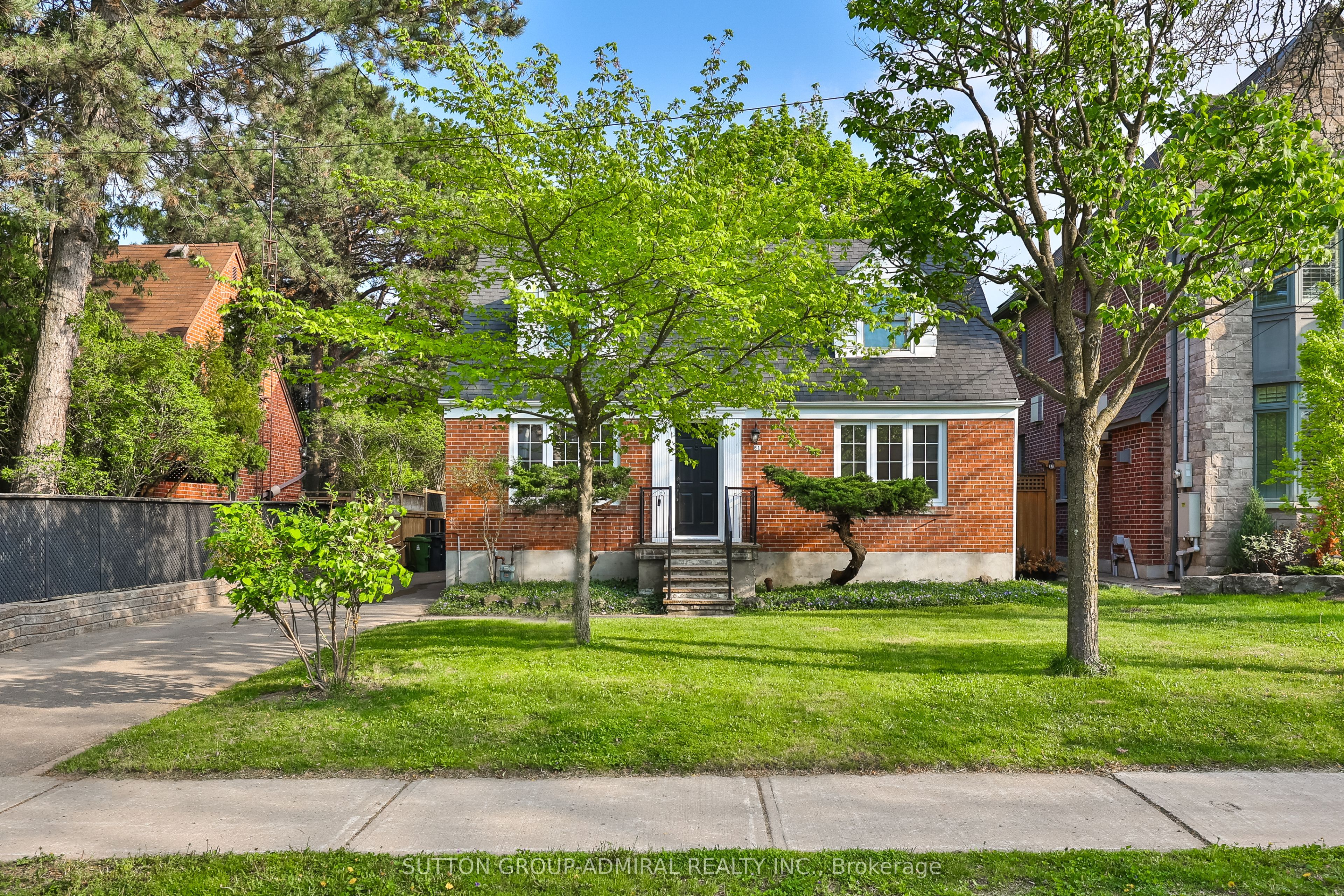 81 Yorkview Drive, Toronto, ON, M2R 1J9