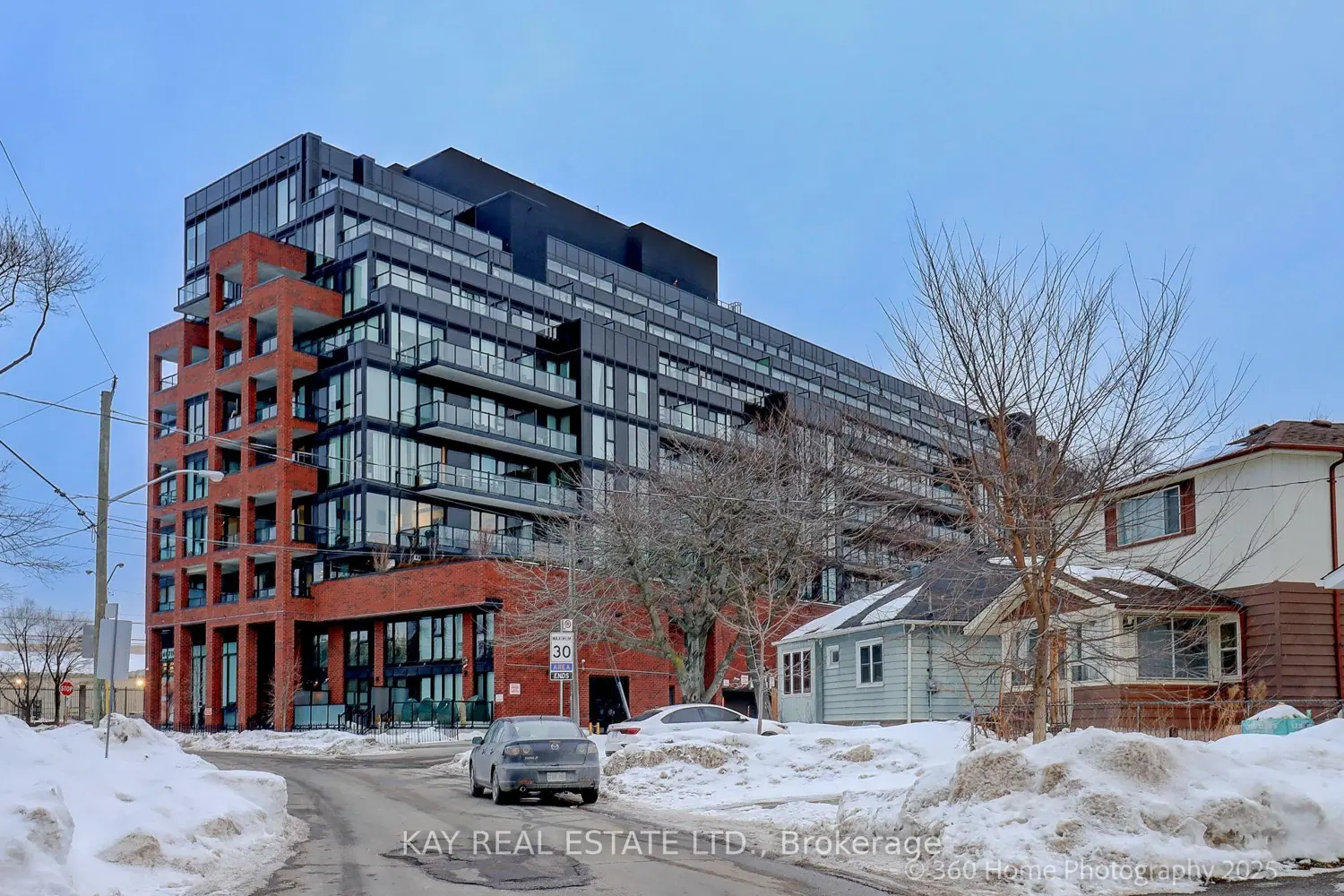 2799 Kingston Road 305