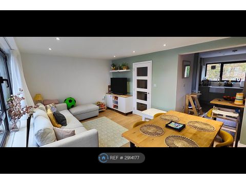 Kelshall Court, London N4
