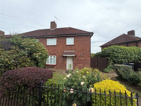 Greenland Road, Barnet EN5