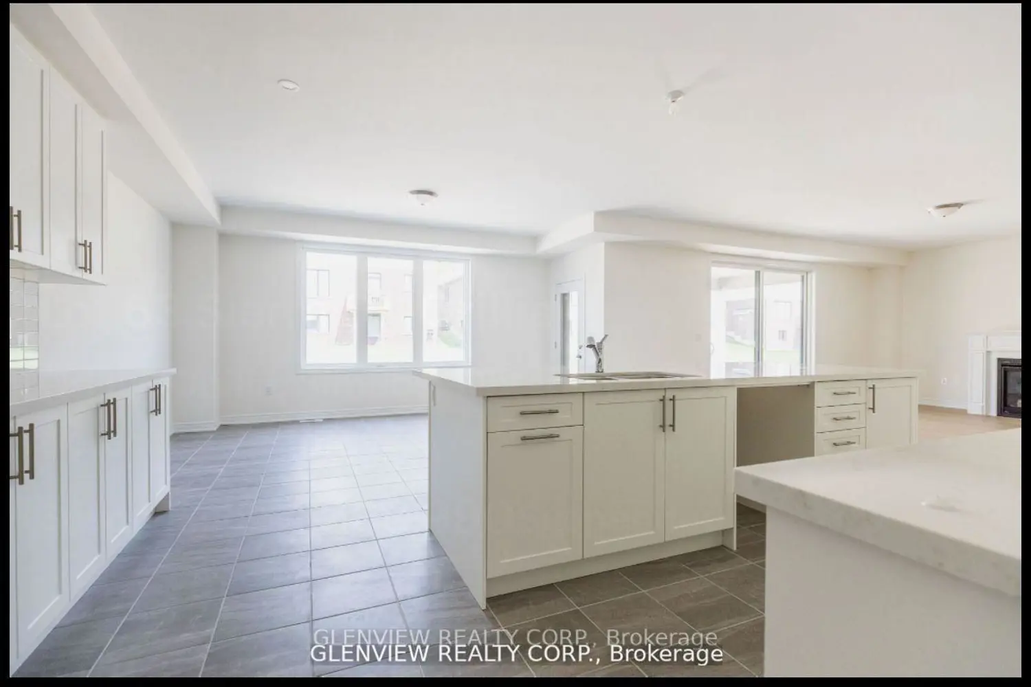 Additional image 12 of 3033 Sierra Drive