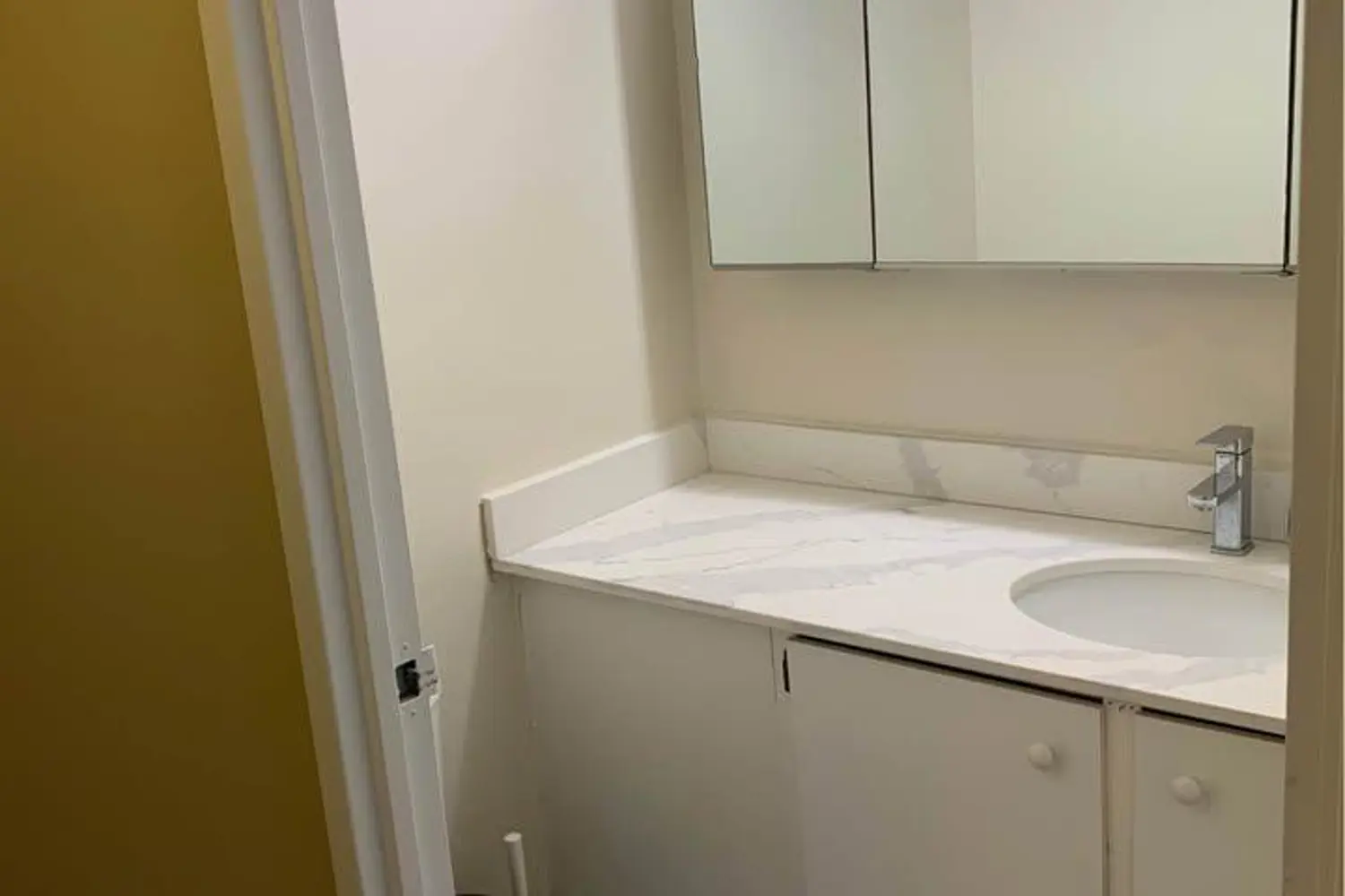 Additional image 3 of 3700 Kaneff Crescent 501