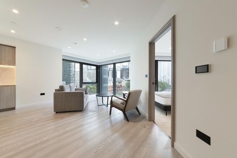 Aspen, Marsh Wall, Canary Wharf, London E14