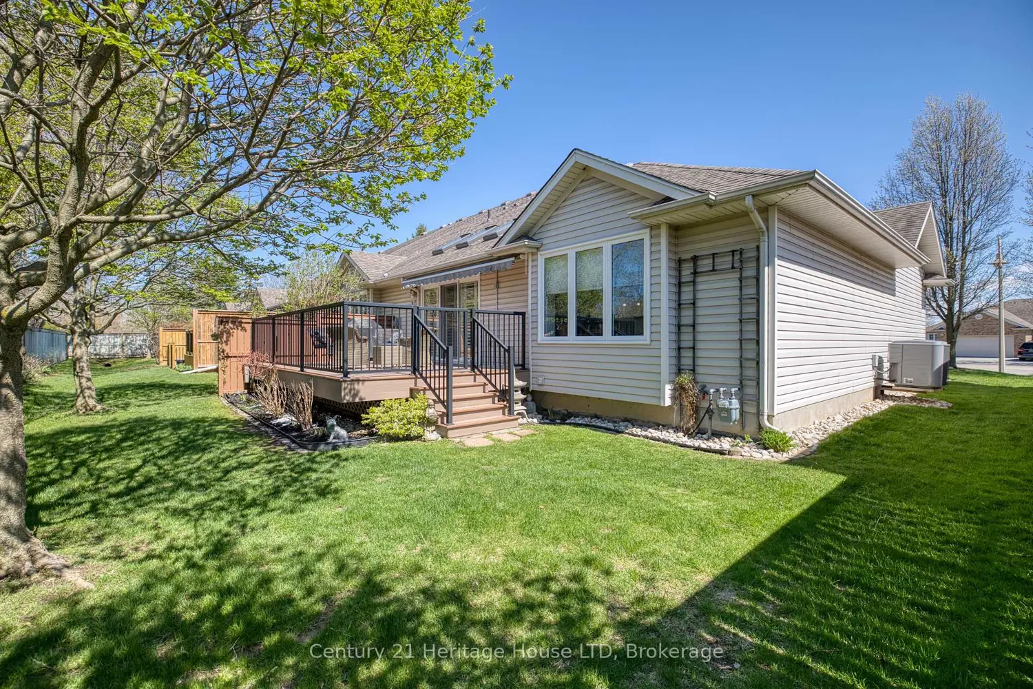 Additional image 14 of 1439 Niagara Stone Road 4