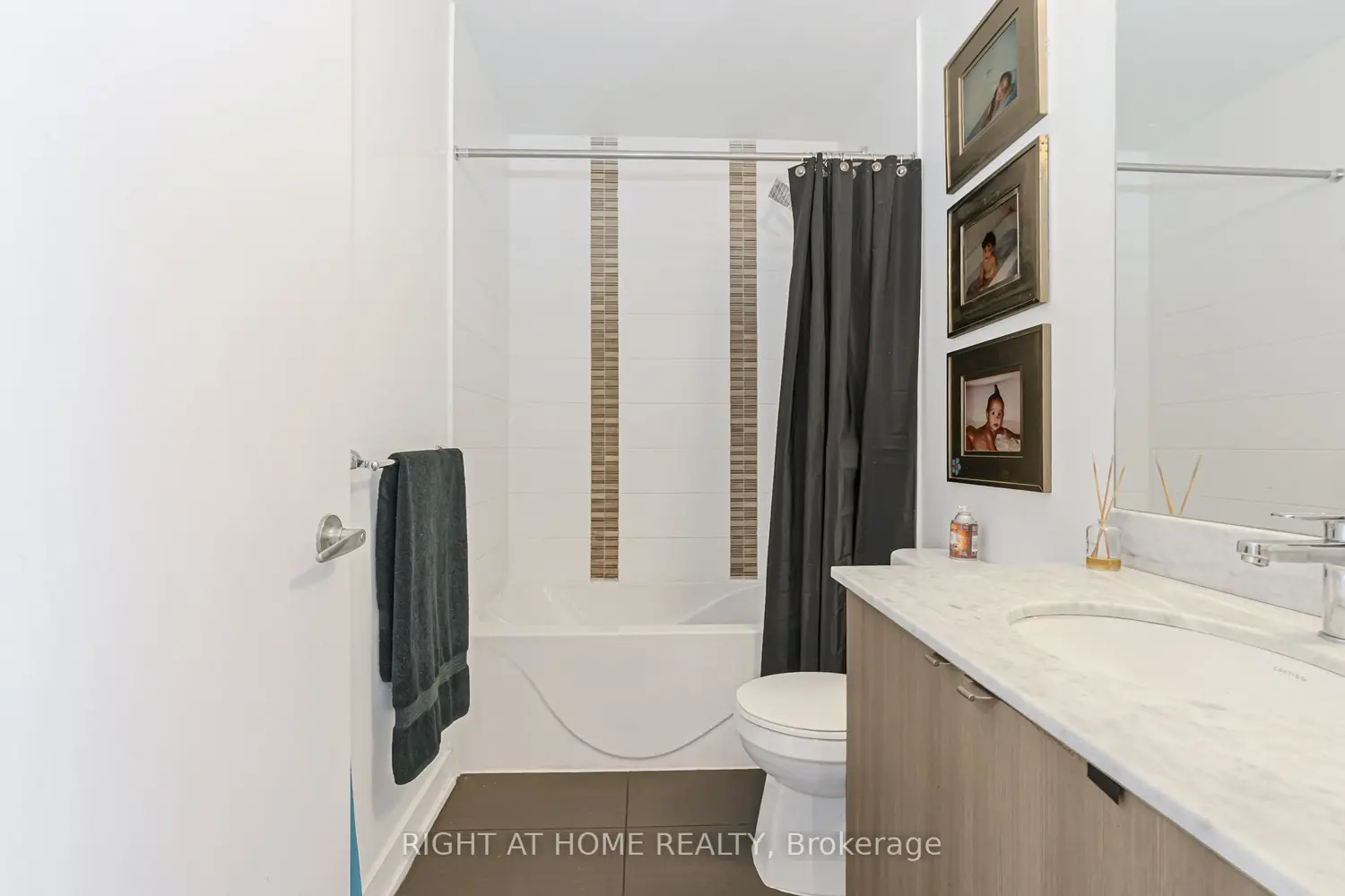 Additional image 5 of 4099 Brickstone Mews 2305