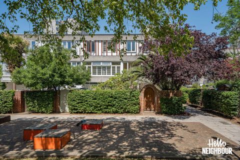 Portmeadow Walk, London SE2