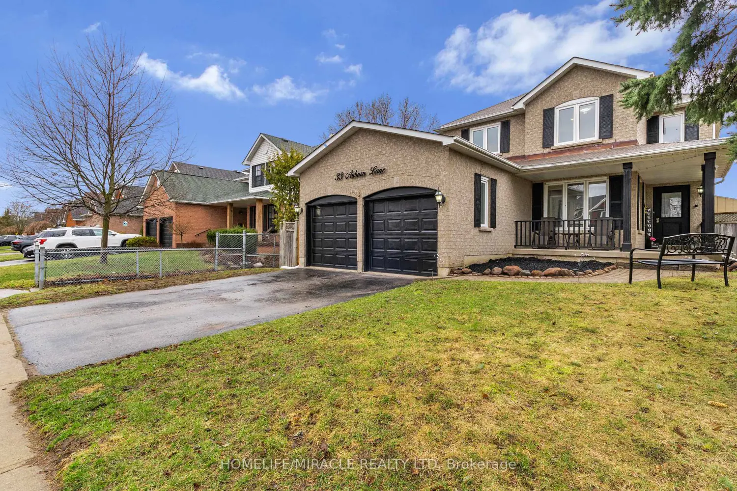 33 Auburn Lane photo 3