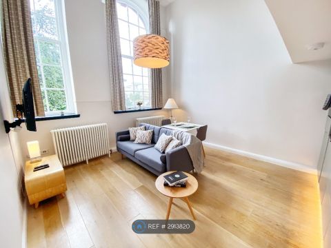 Mcdonald Road, Edinburgh EH7, Studio to rent