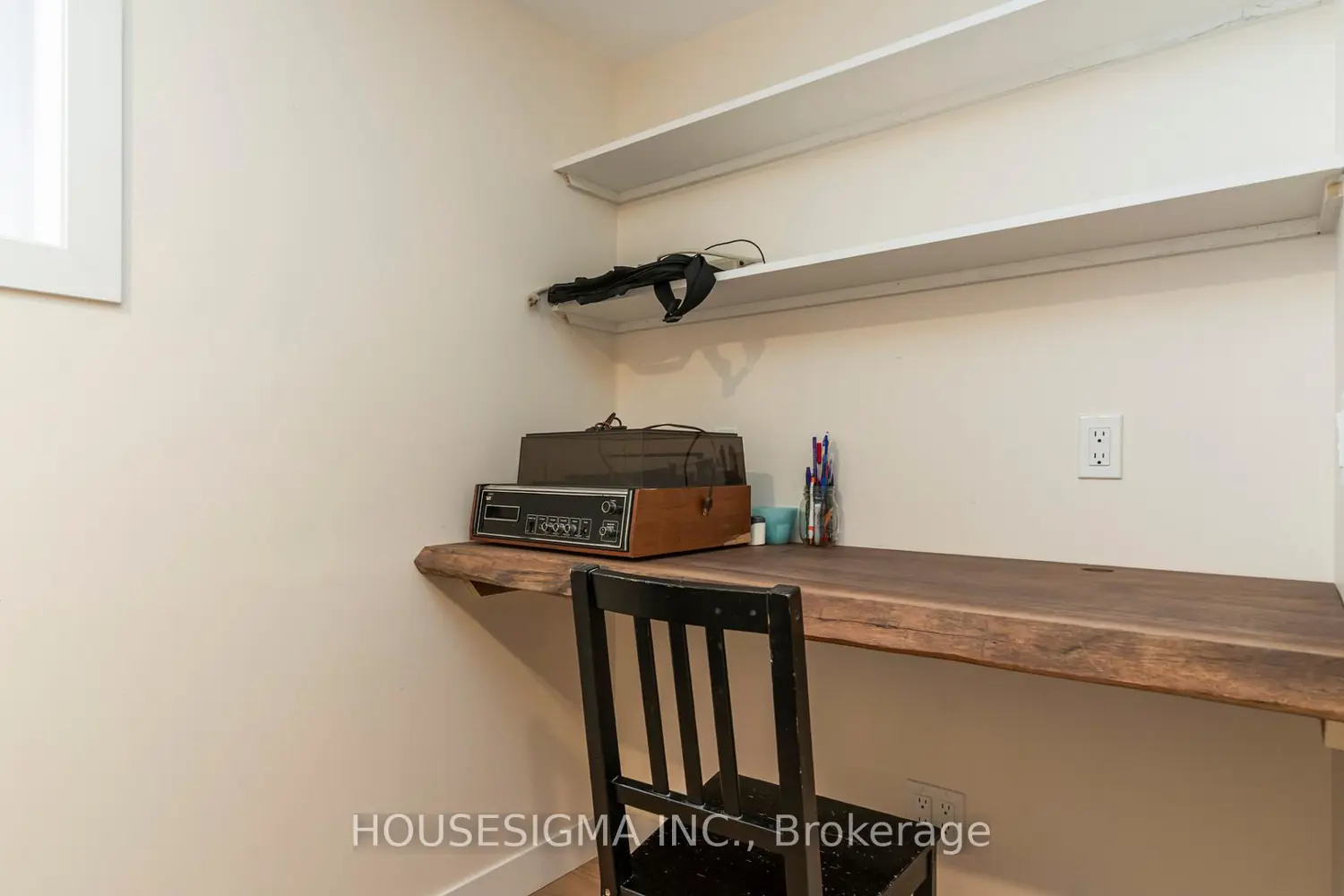 Additional image 6 of 286 Burlington Crescent