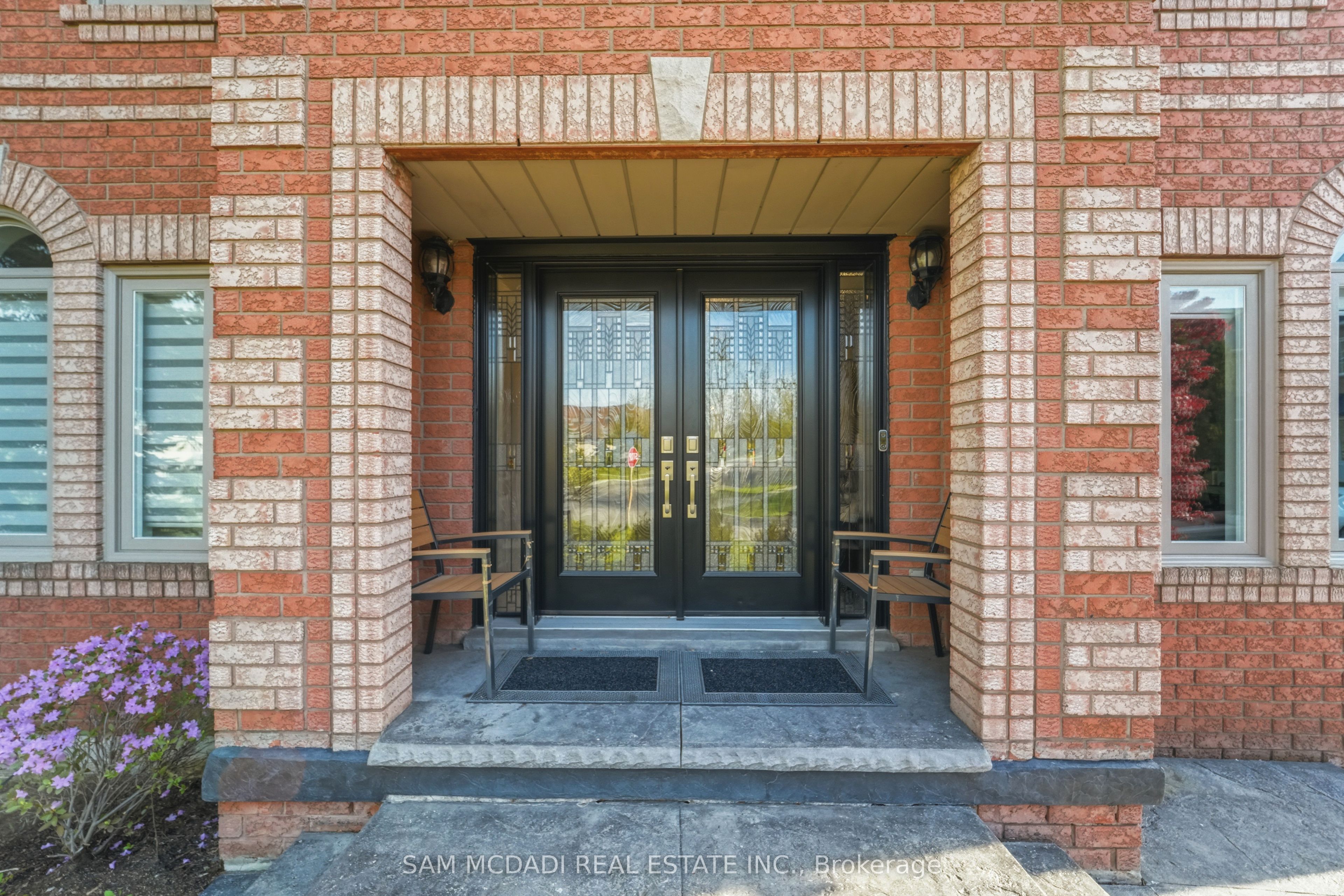 Additional image 2 of 3605 Trelawny Circle, Mississauga, ON, L5N 6N8
