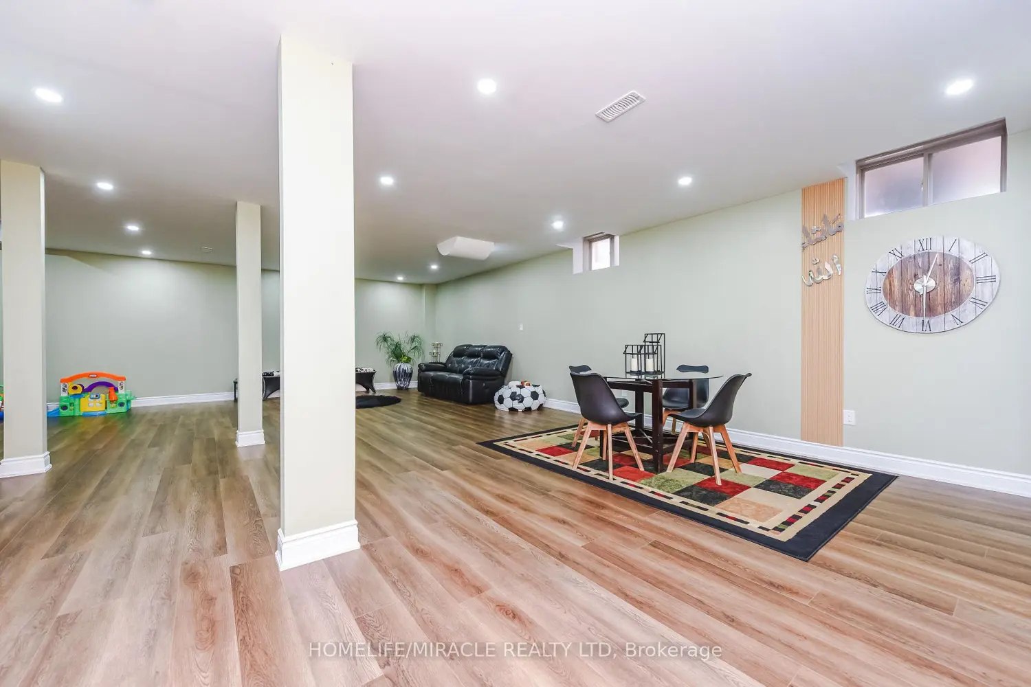 Additional image 18 of 37 Venkata Drive