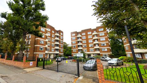 Bollo Lane, London W3