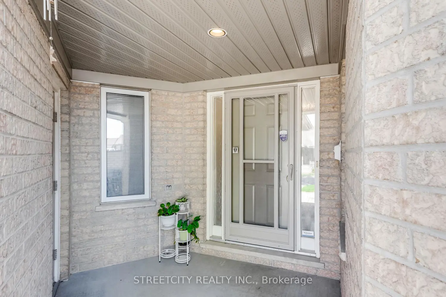Additional image 3 of 861 Shelborne Street 34