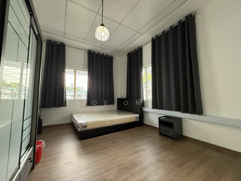 69 Cavenagh Road photo 3