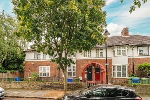 Emba Street, Bermondsey SE16