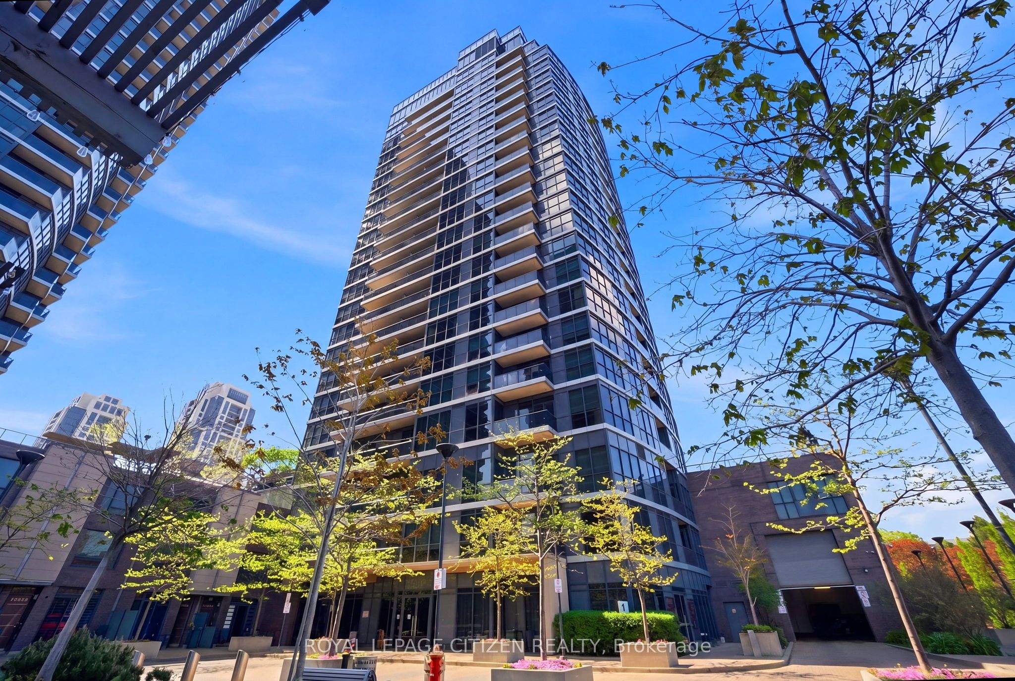 1003-1 Valhalla Inn Road, Toronto, ON, M9B 1S9