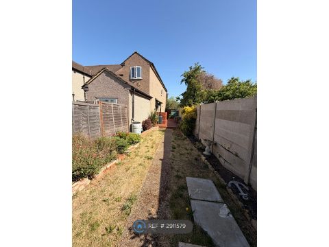 Crow Lane, Romford RM7