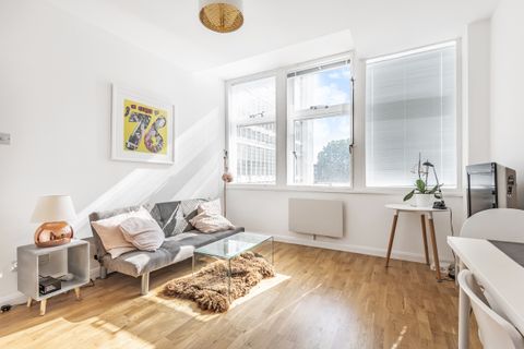 Newington Causeway, London SE1
