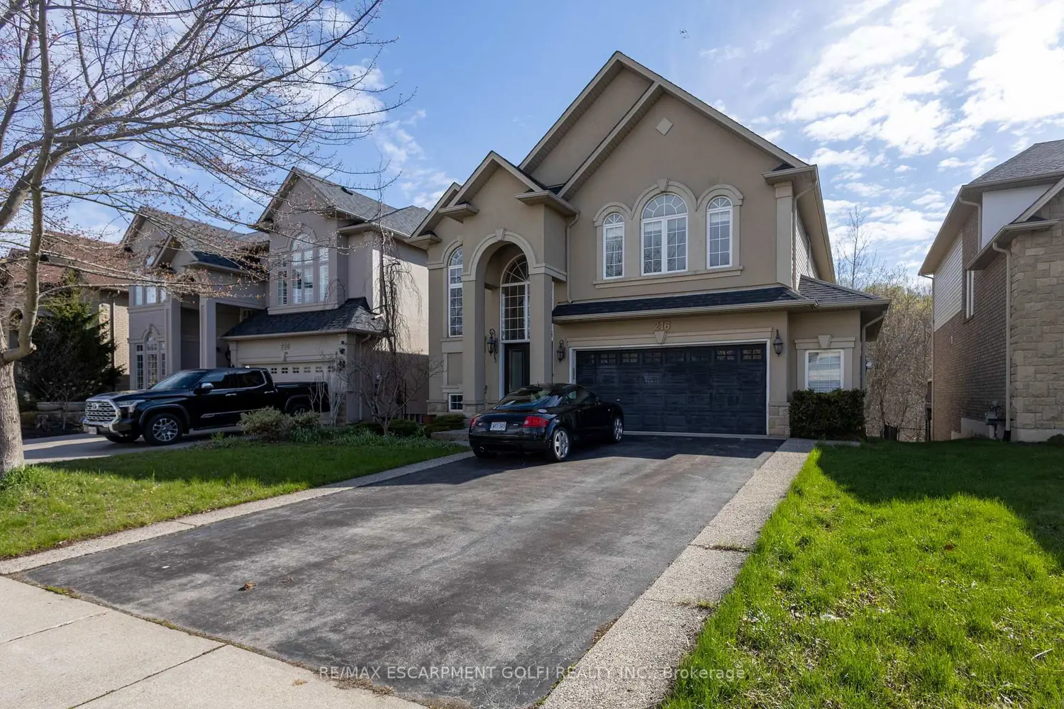 216 Diiorio Circle photo 2