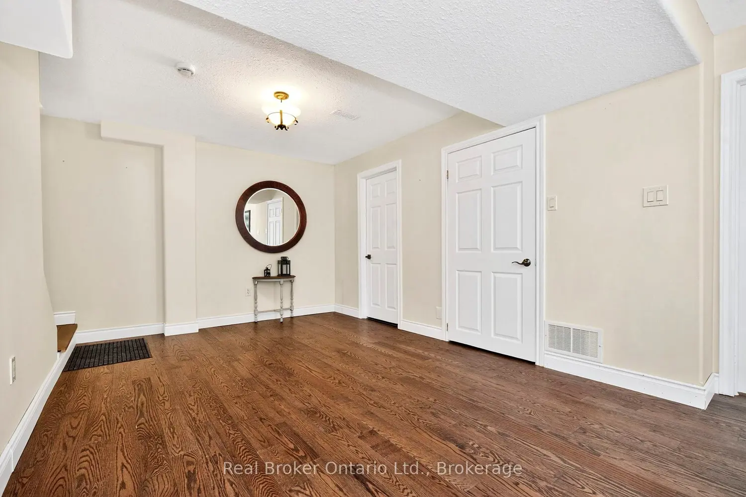 Additional image 10 of 423 Irwin Street