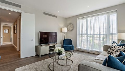 Westferry Circus, Canary Wharf, London E14