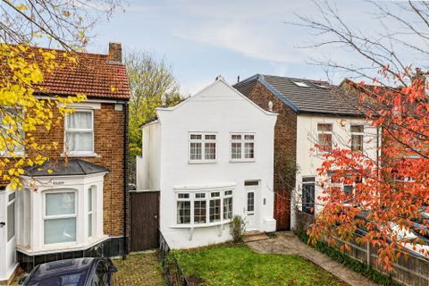 Mandeville Road, Enfield EN3