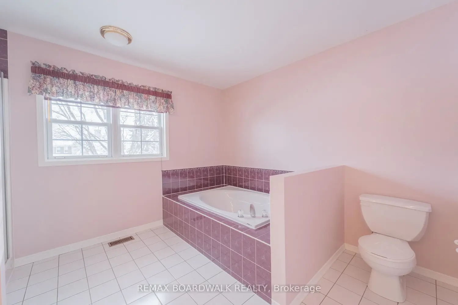 Additional image 16 of 57 Mattawa Crescent