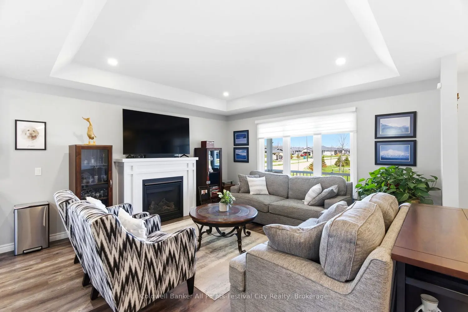 88 Lake Breeze Drive photo 5