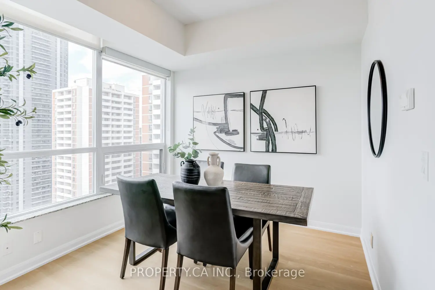 Additional image 3 of 500 Sherbourne Street 2202