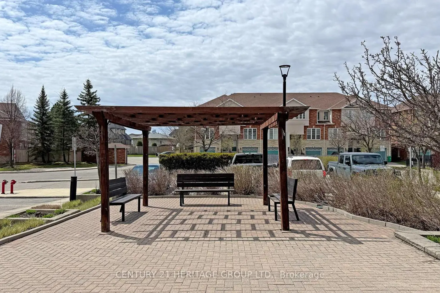 Additional image 20 of 1359 Rathburn Road 405