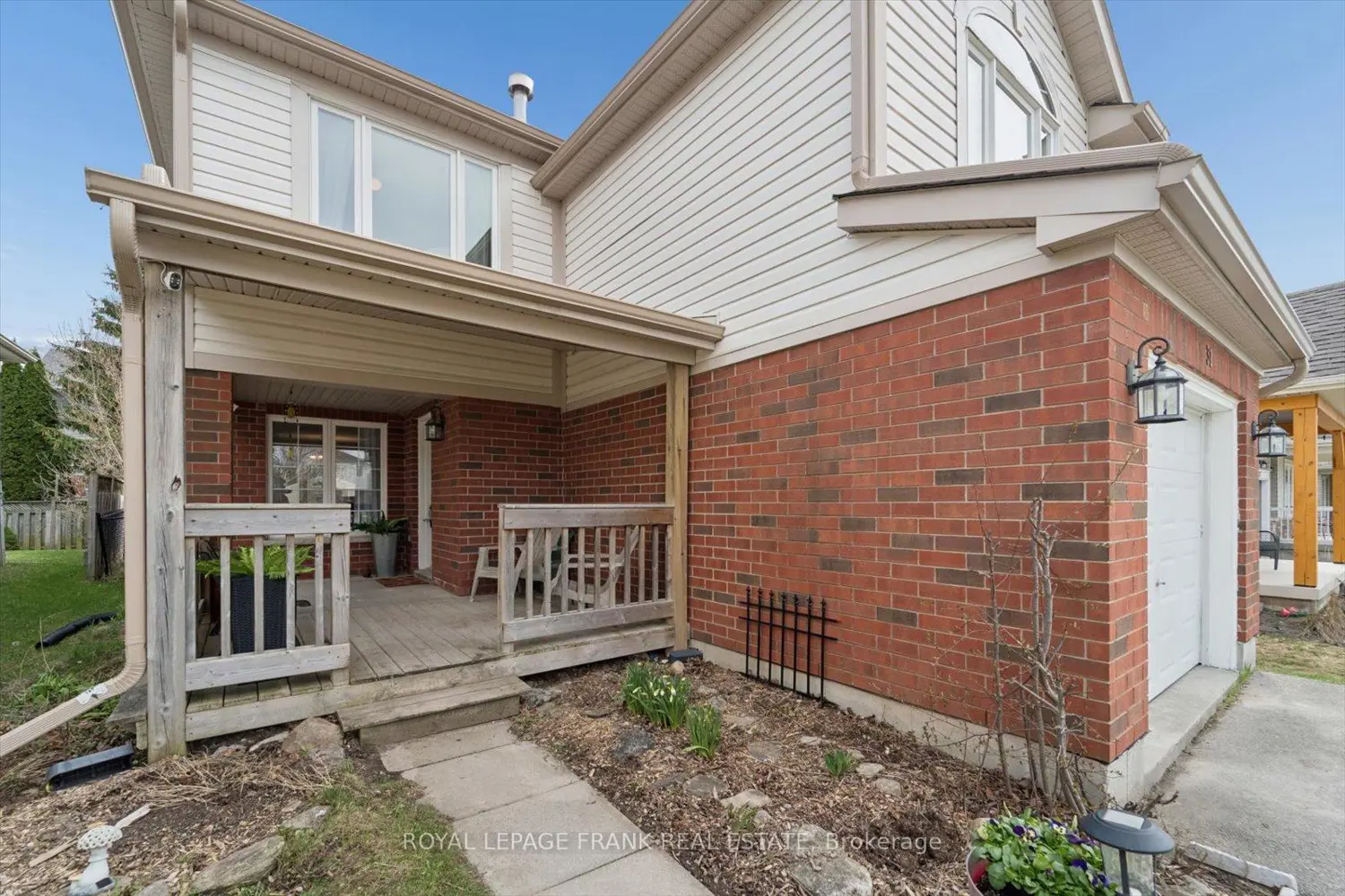 31 Lang Court