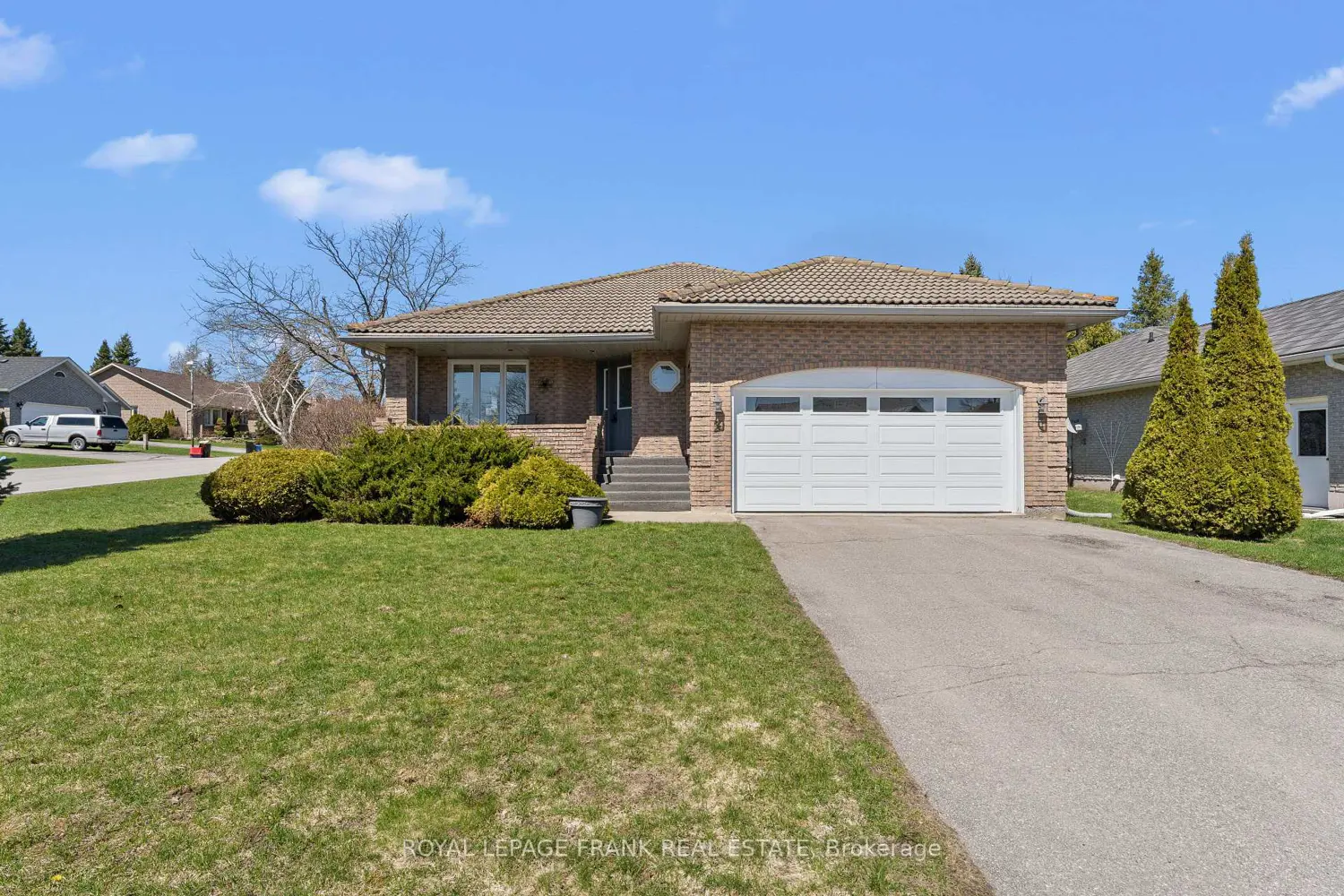 2 Hillview Drive