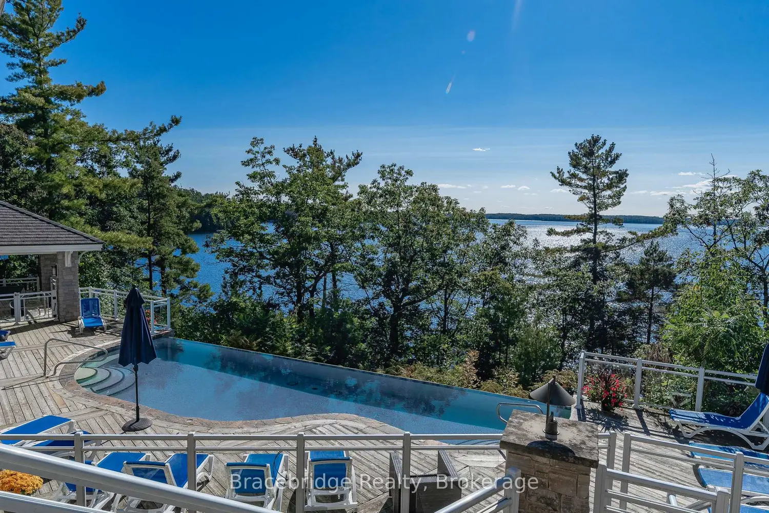 1869 Muskoka Rd 118 Highway L207- B1/B2