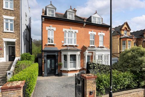 Underhill Road, East Dulwich, London SE22.