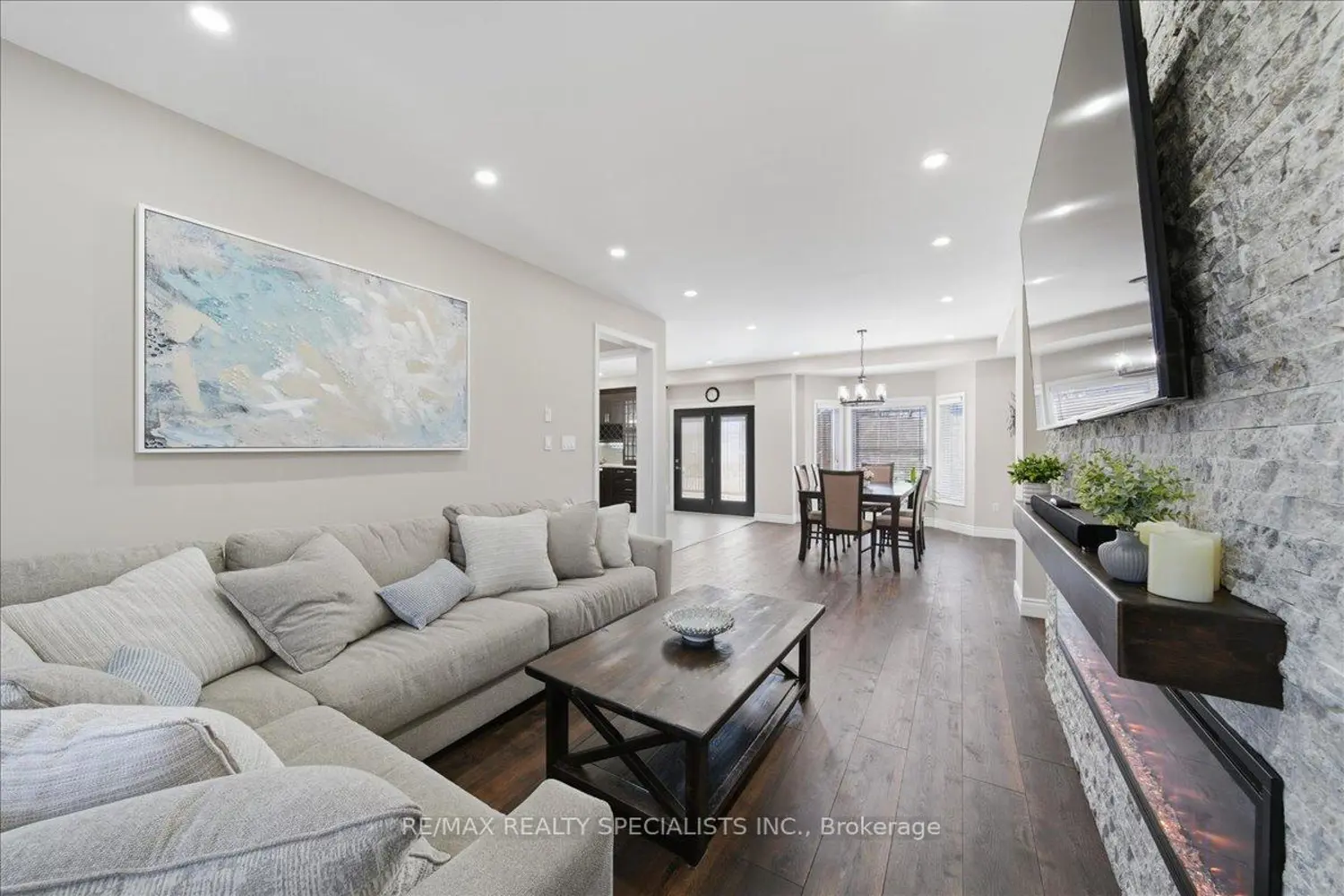 Additional image 14 of 14 Devonleigh Drive
