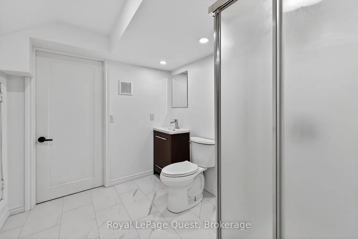 Additional image 16 of 109 Brant Street