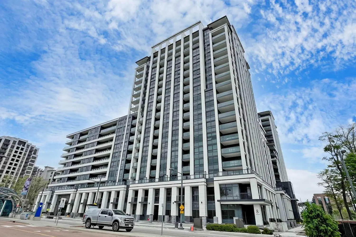 8 Cedarland Drive 701