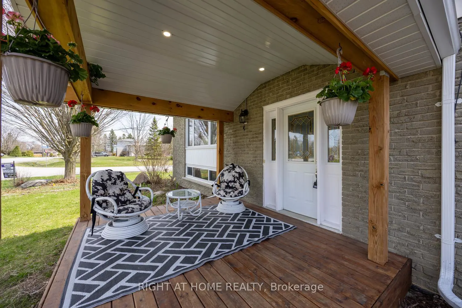 17 Crestview Avenue