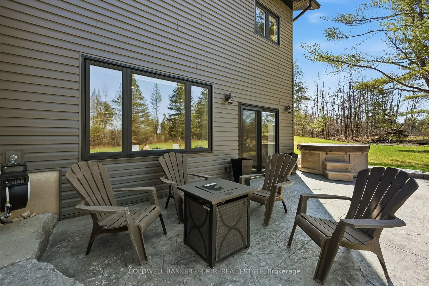 289 Tully's Road photo 4