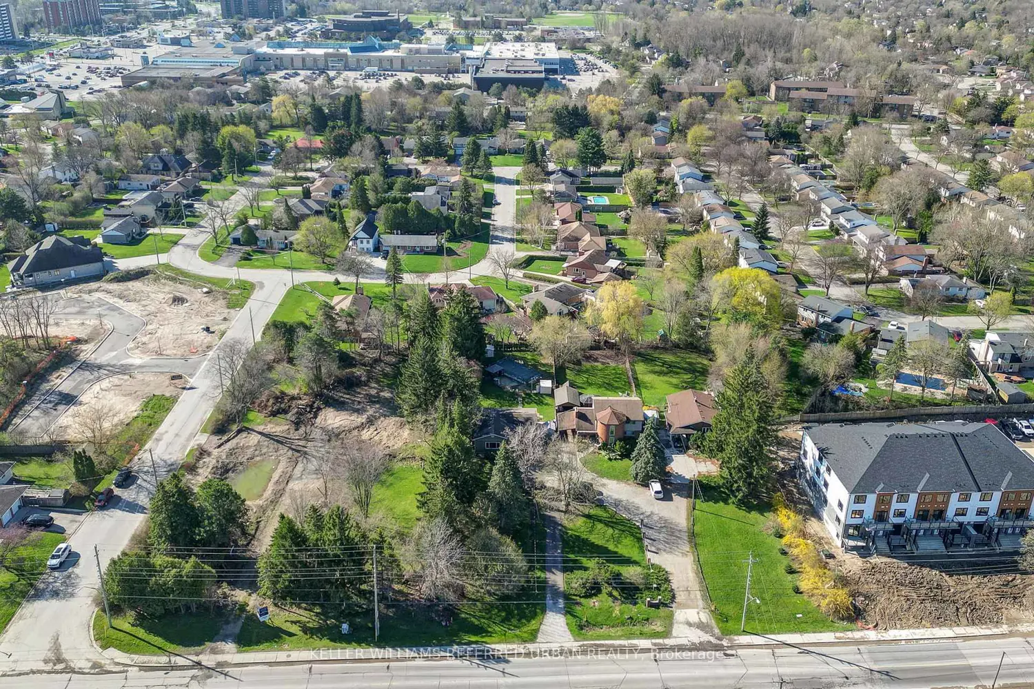 610 Commissioners Road photo 4