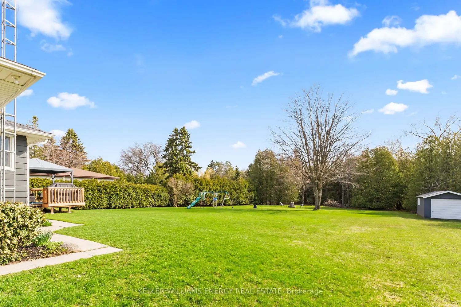 2385 Maple Grove Road photo 3