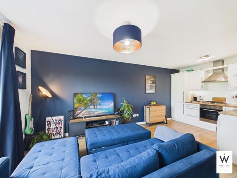 Barrland Court, Glasgow G41