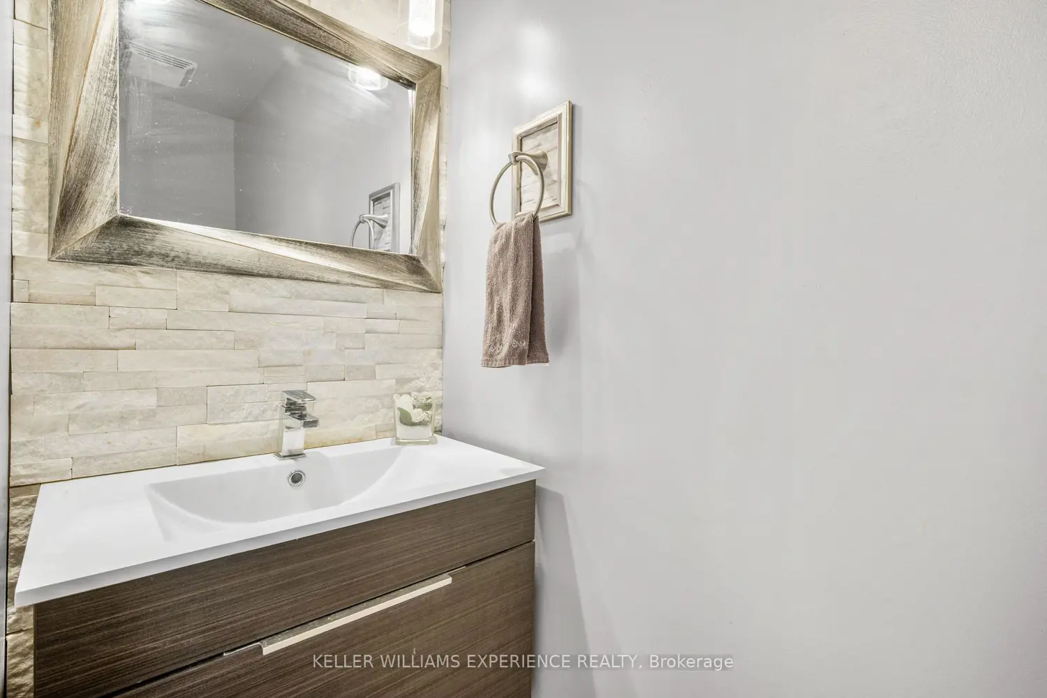 Additional image 7 of 371 Millard Street