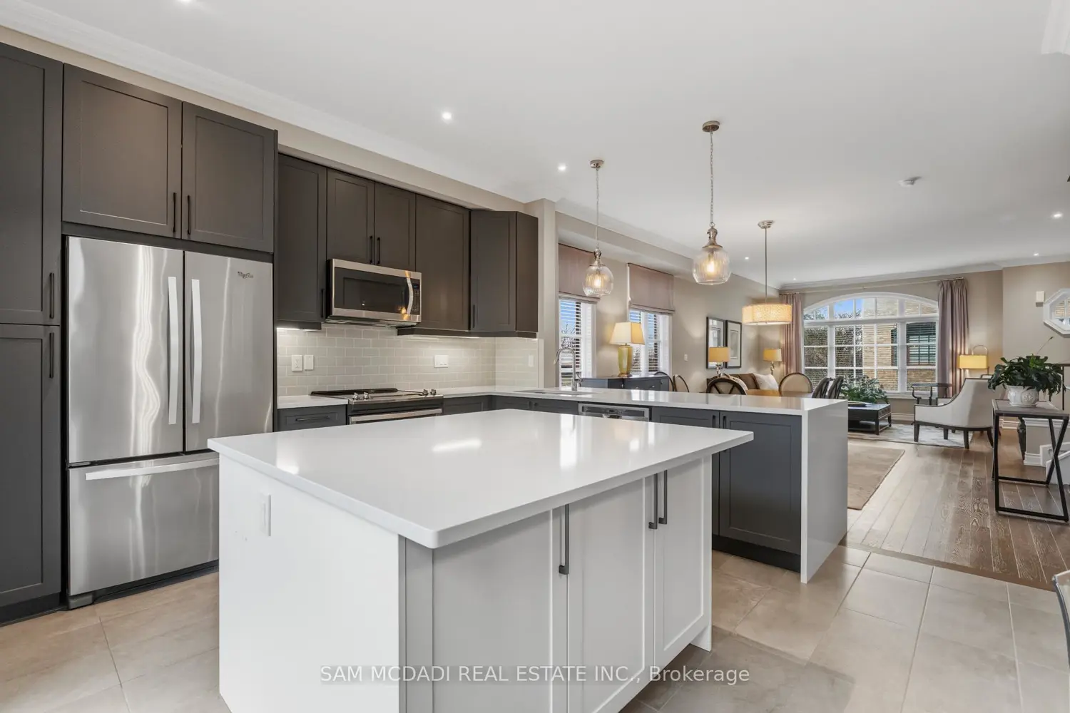 Additional image 9 of 2029 Queensborough Gate