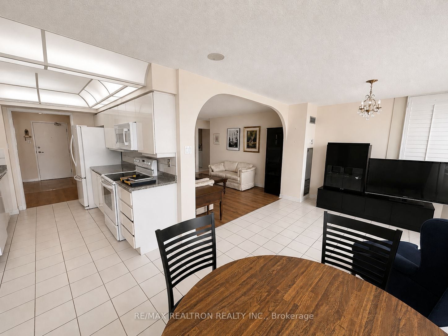 Additional image 5 of 502-7 Townsgate Drive, Vaughan, ON, L4J 7Z9